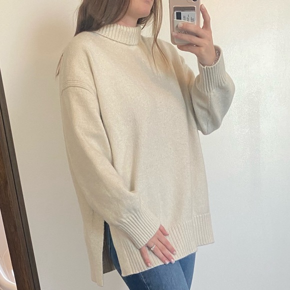 H&M cream turtleneck sweater size women’s small - Picture 7 of 9